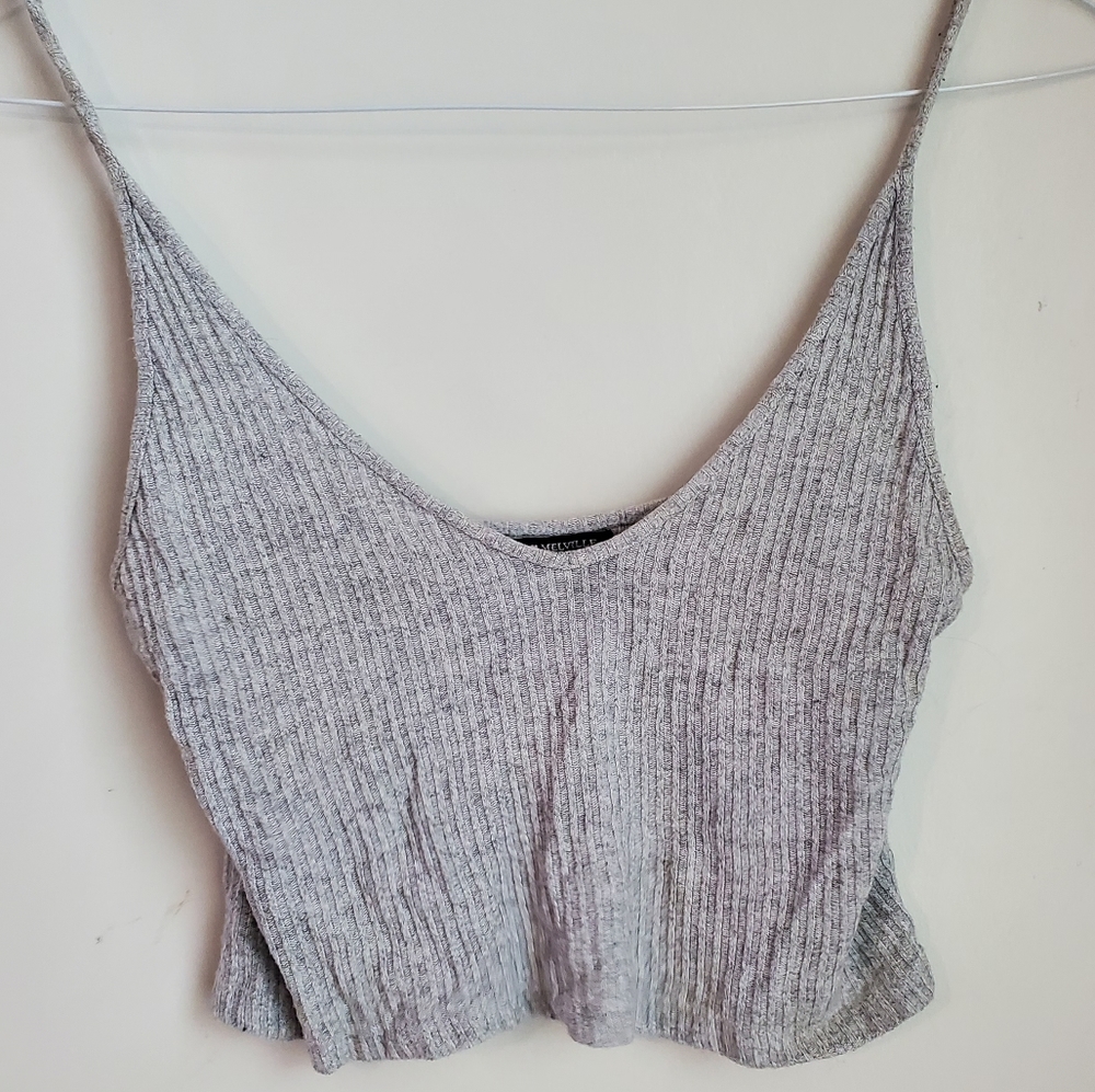 gray cropped spaghetti strap tank top